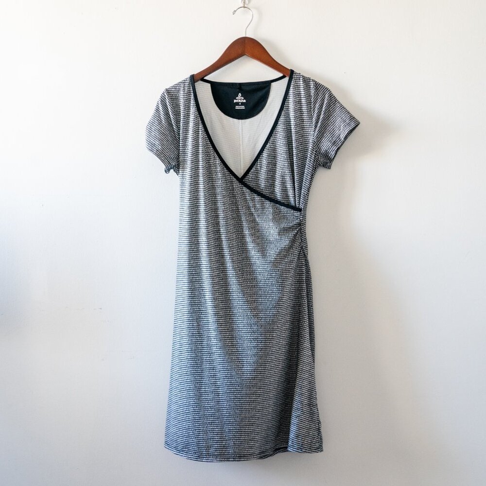 Prana Dress Womens Small Faux Wrap Black White Geometric V-Neck Short Sleeve